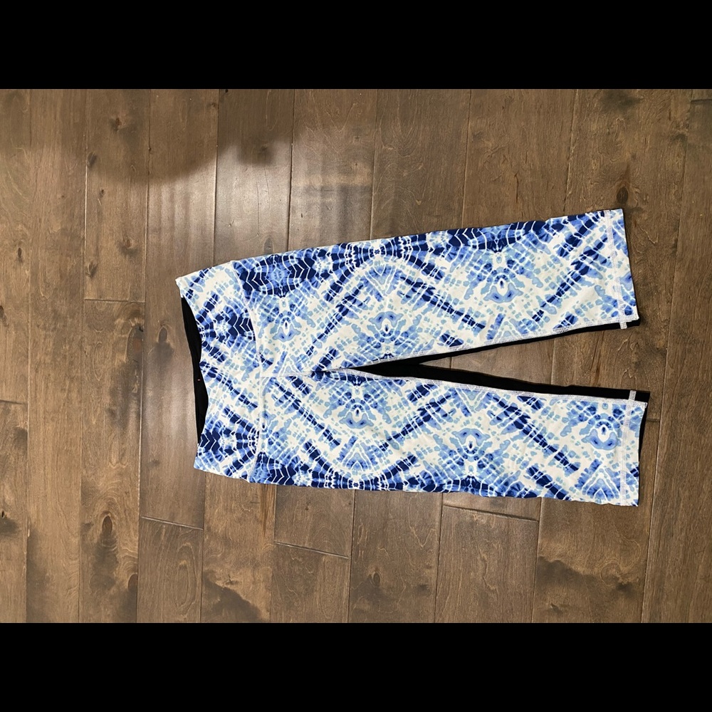Victoria’s Secret Crop Leggings